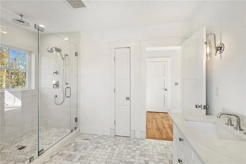 3 Knowlton Court Bristol RI 02809