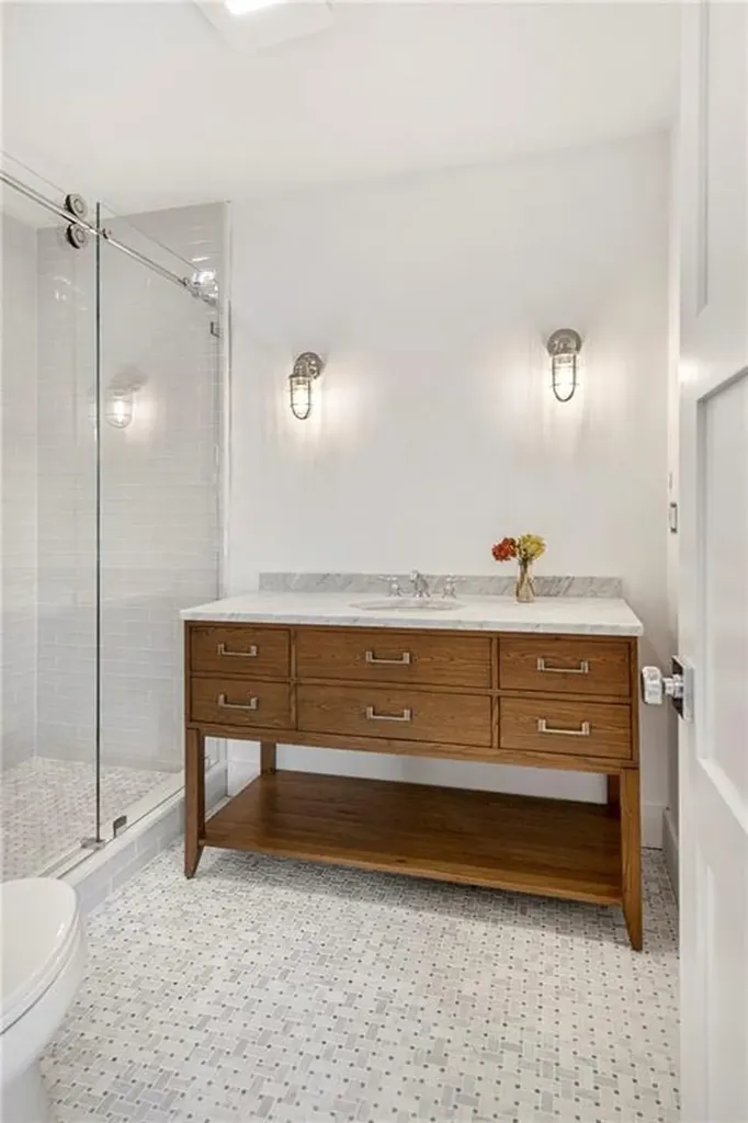 3 Knowlton Court Bristol RI 02809