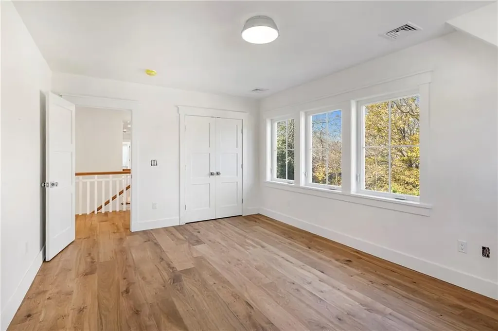 3 Knowlton Court Bristol RI 02809