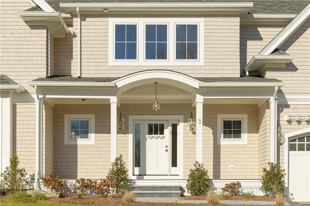 3 Knowlton Court Bristol RI 02809