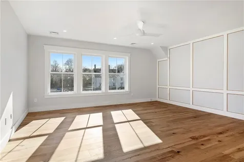 3 Knowlton Court Bristol RI 02809