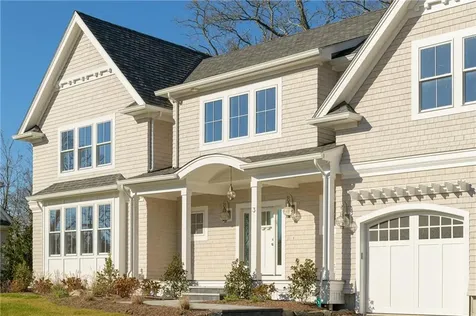 3 Knowlton Court Bristol RI 02809