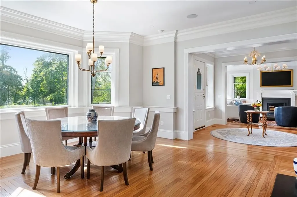 7 Red Cross Avenue Newport RI 02840