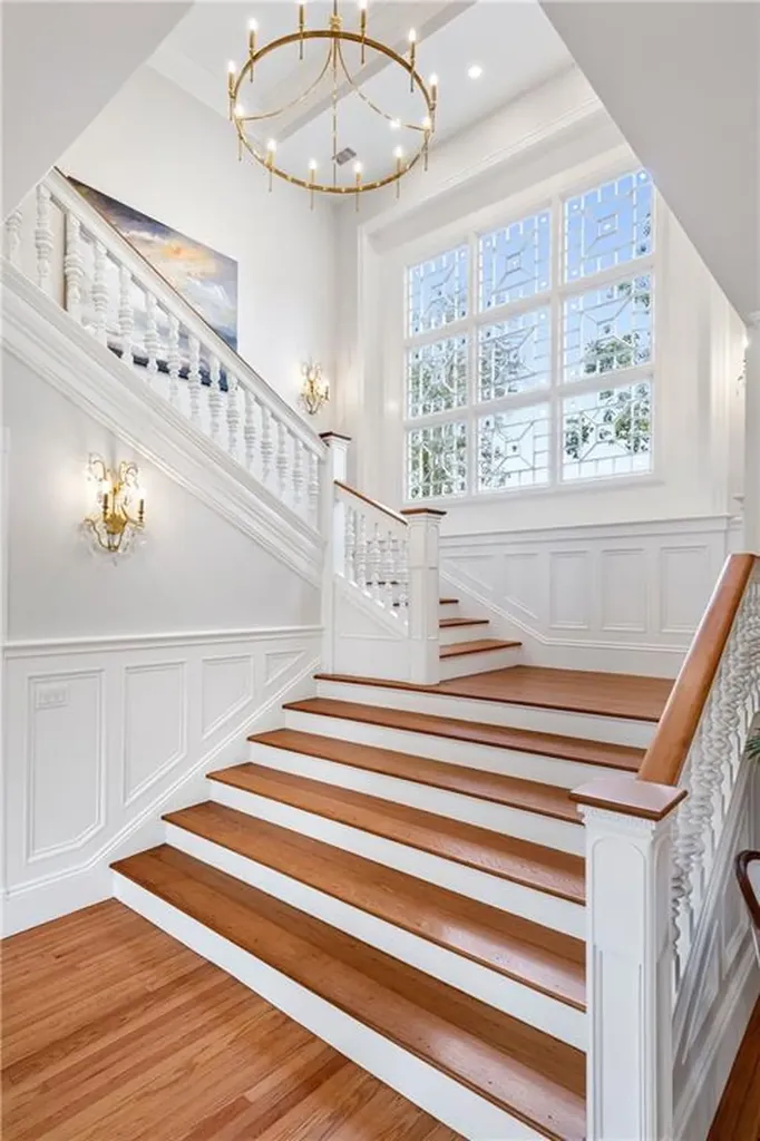 7 Red Cross Avenue Newport RI 02840