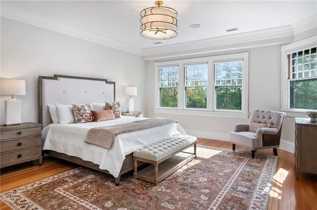 7 Red Cross Avenue Newport RI 02840