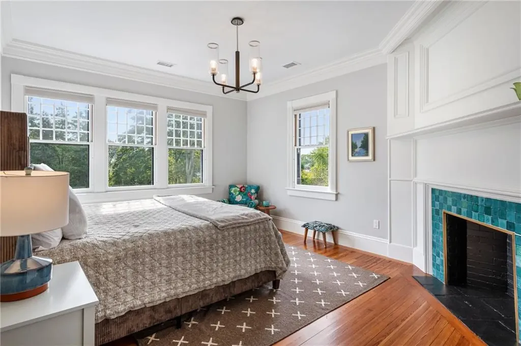 7 Red Cross Avenue Newport RI 02840