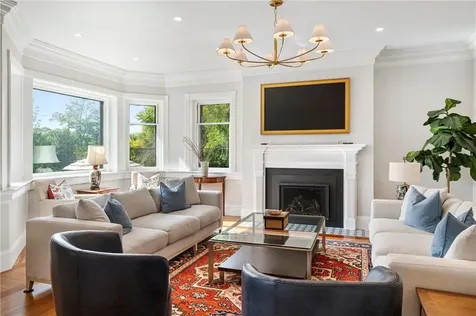 7 Red Cross Avenue Newport RI 02840