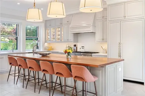 7 Red Cross Avenue Newport RI 02840