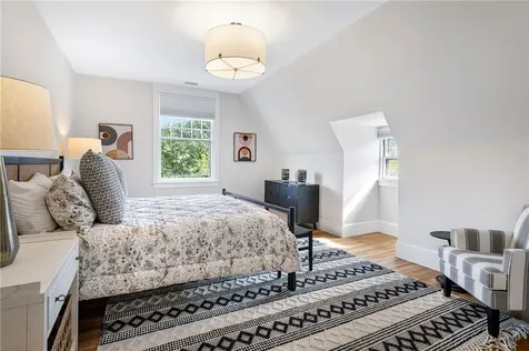 7 Red Cross Avenue Newport RI 02840