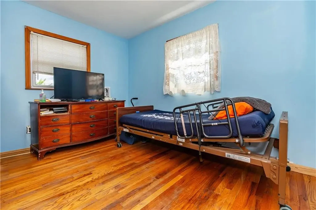 74 Brookhaven Drive East Providence RI 02914