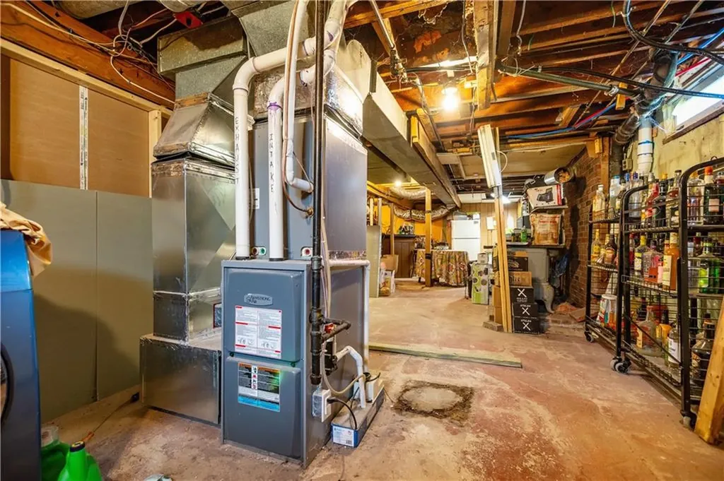 74 Brookhaven Drive East Providence RI 02914