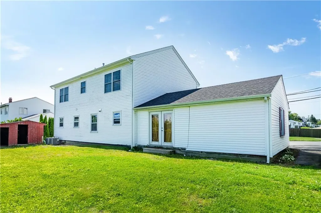 74 Brookhaven Drive East Providence RI 02914