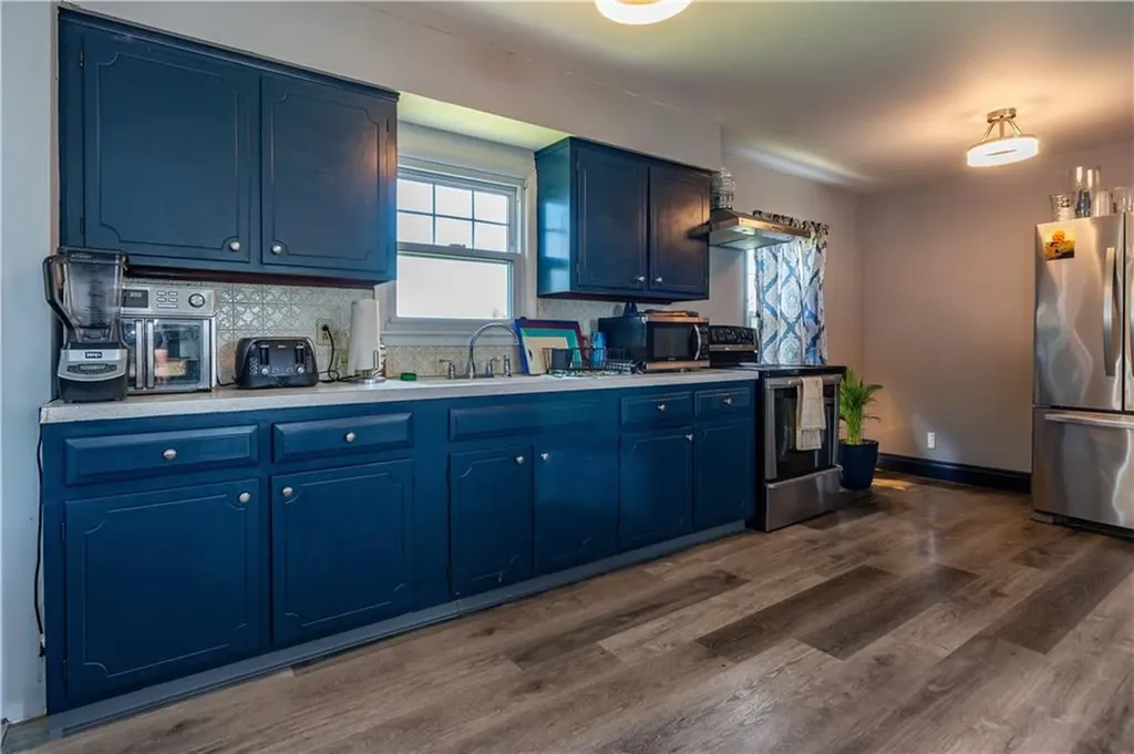 74 Brookhaven Drive East Providence RI 02914