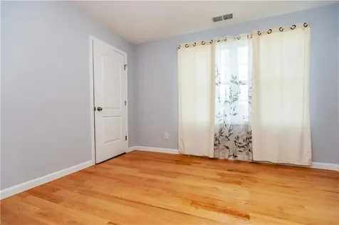 74 Brookhaven Drive East Providence RI 02914