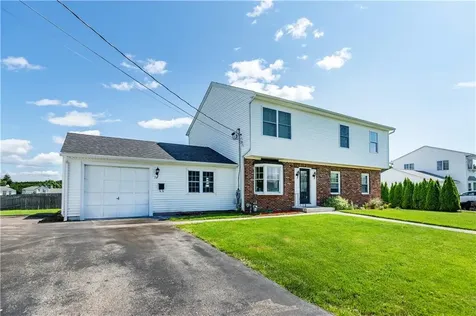 74 Brookhaven Drive East Providence RI 02914