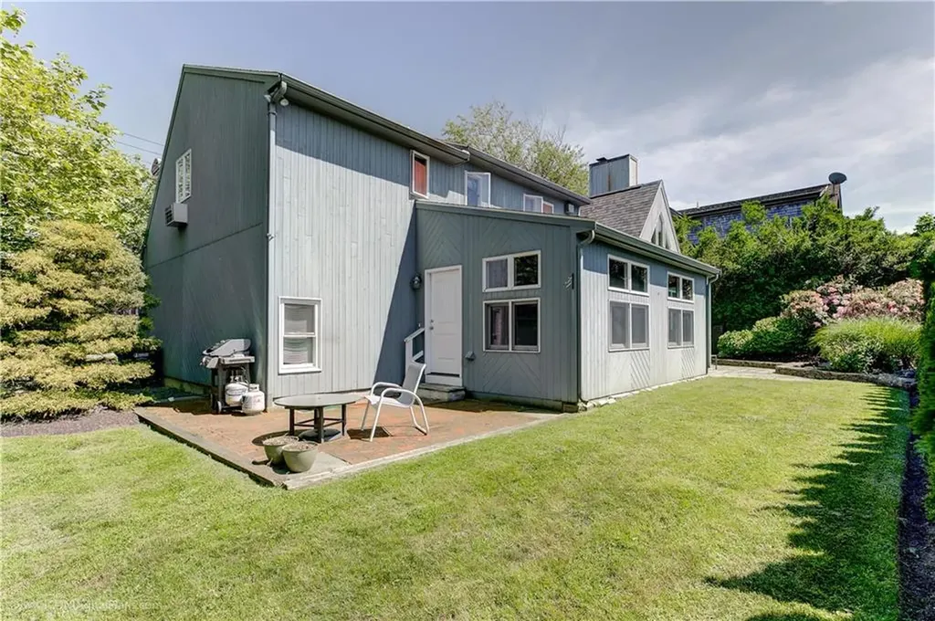 1 Ledge Road Newport RI 02840