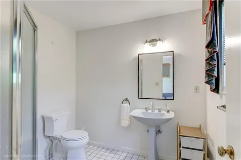 1 Ledge Road Newport RI 02840