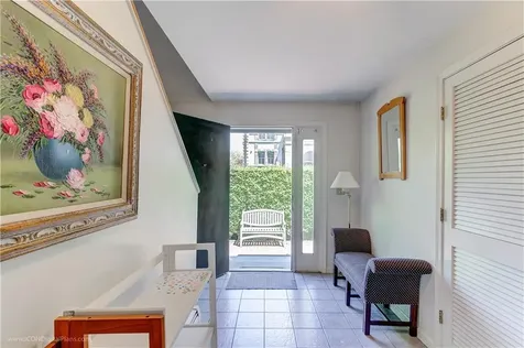 1 Ledge Road Newport RI 02840