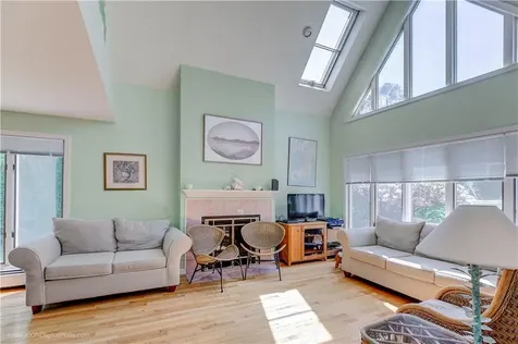 1 Ledge Road Newport RI 02840