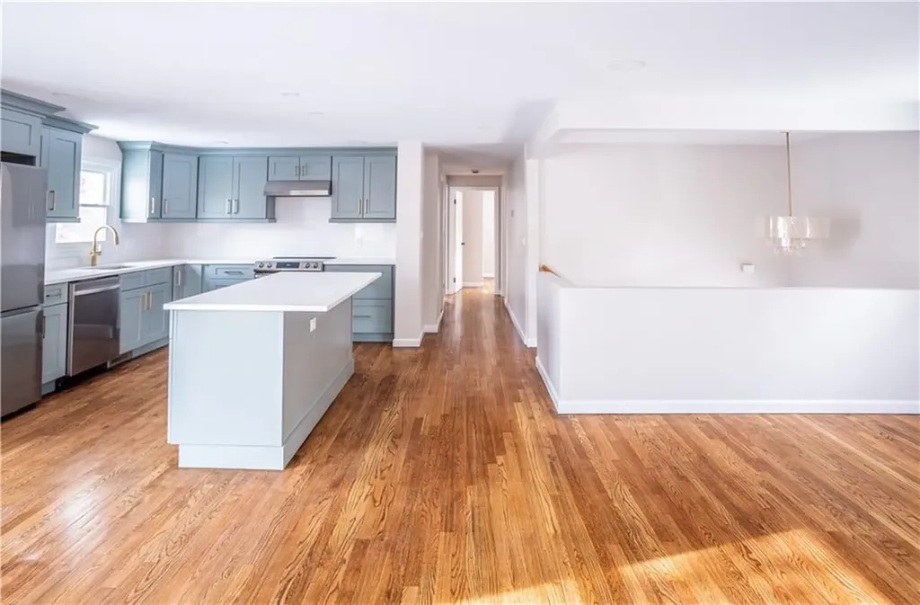 123 Cowesett Road Warwick RI 02886