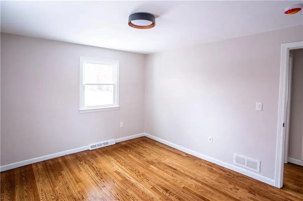 123 Cowesett Road Warwick RI 02886