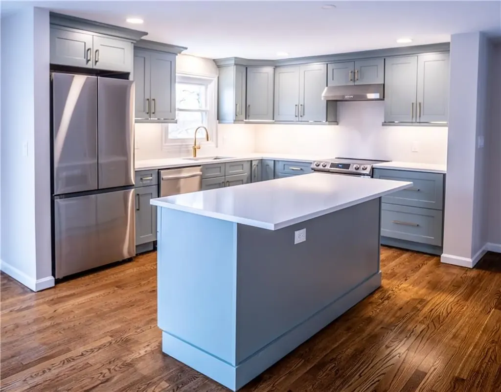 123 Cowesett Road Warwick RI 02886