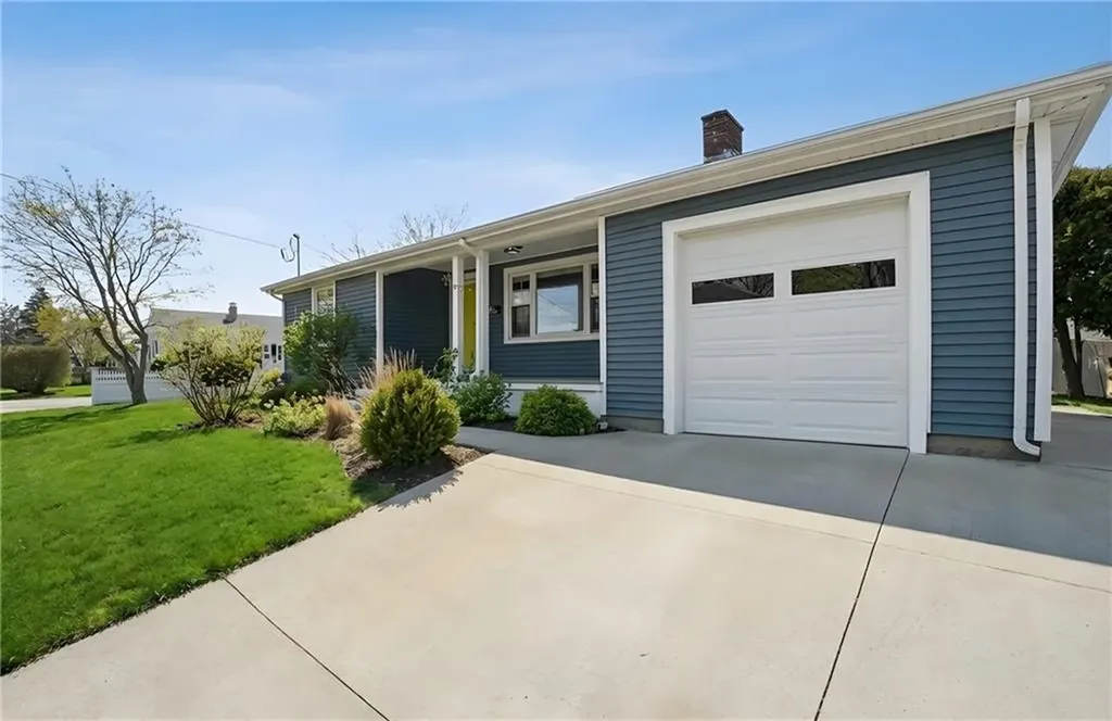 210 Robinson Street East Providence RI 02914