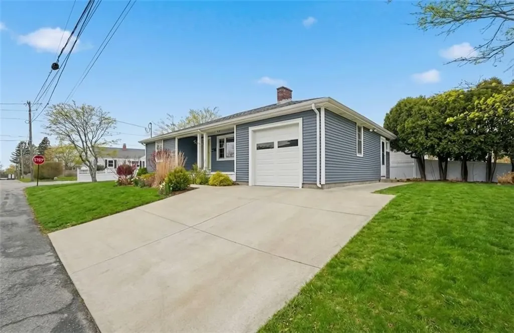 210 Robinson Street East Providence RI 02914