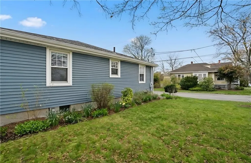 210 Robinson Street East Providence RI 02914