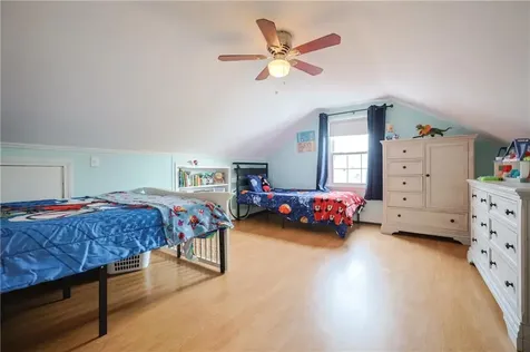 30 Sowams Drive Bristol RI 02809