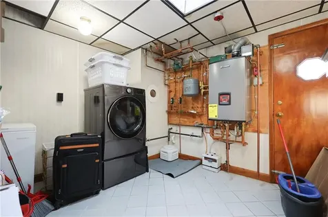 30 Sowams Drive Bristol RI 02809