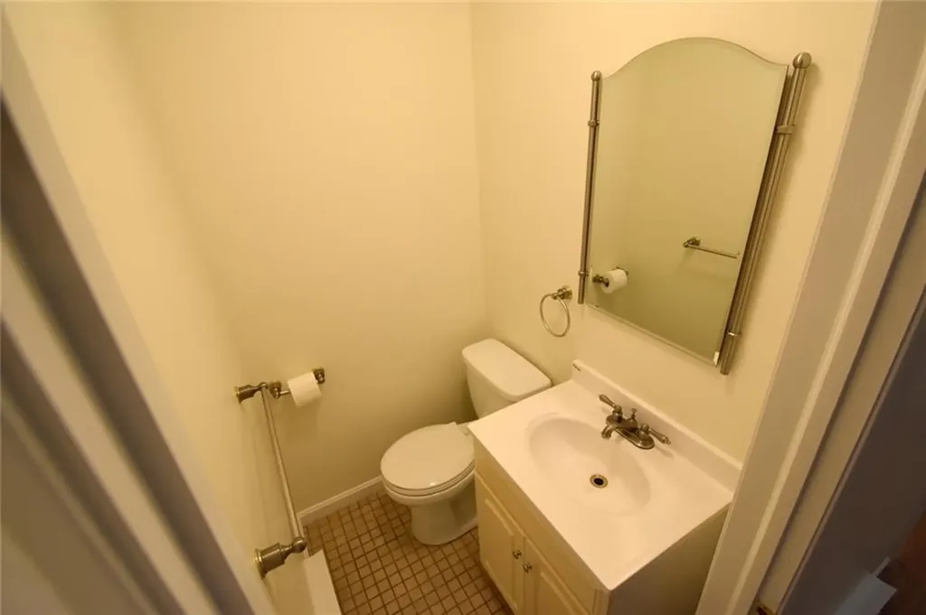 9 Crestview Drive Westerly RI 02891