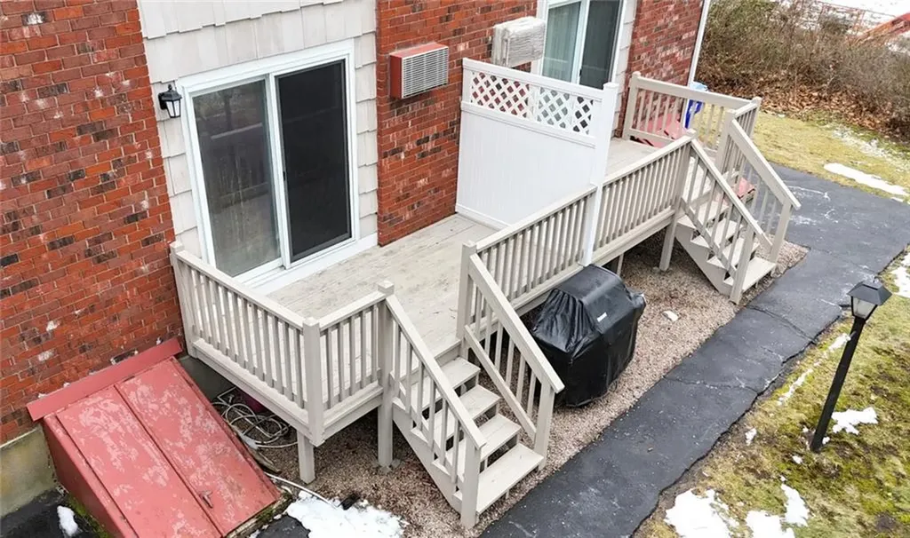 9 Crestview Drive Westerly RI 02891