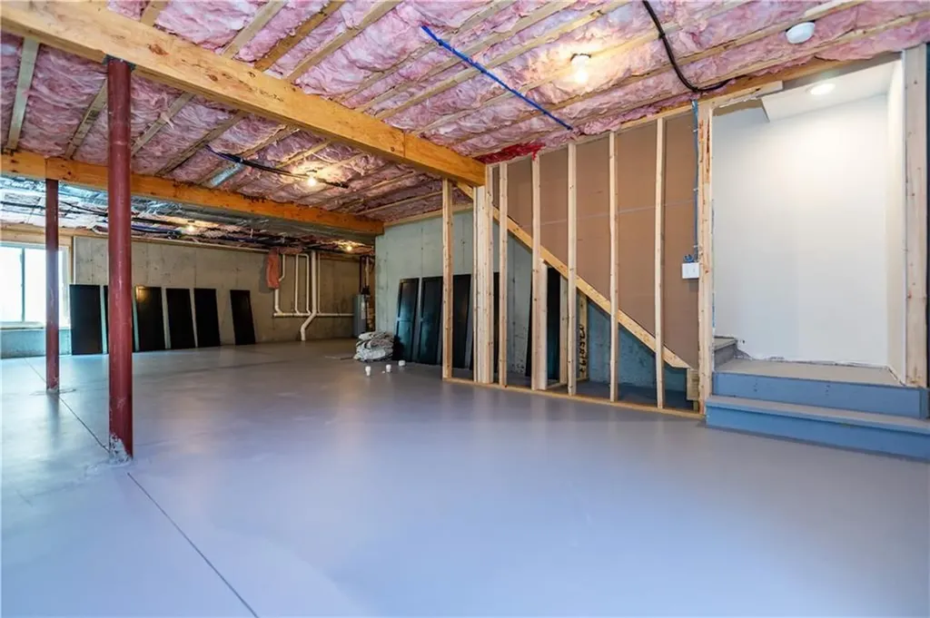 19 Hampton Road Coventry RI 02816