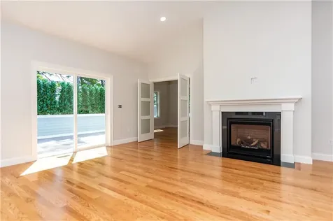 19 Hampton Road Coventry RI 02816