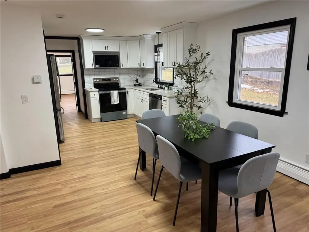 17 Meadow Road Scituate RI 02831