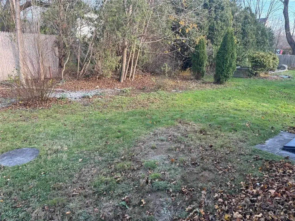 17 Meadow Road Scituate RI 02831