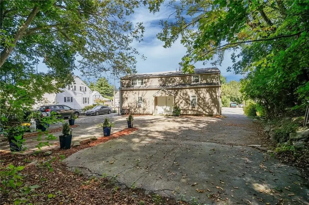 231 Providence Street West Warwick RI 02893