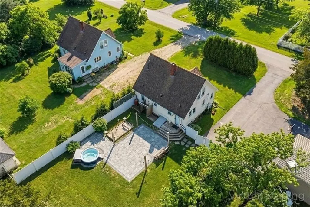 34 Diamond Hill Road Hopkinton RI 02808