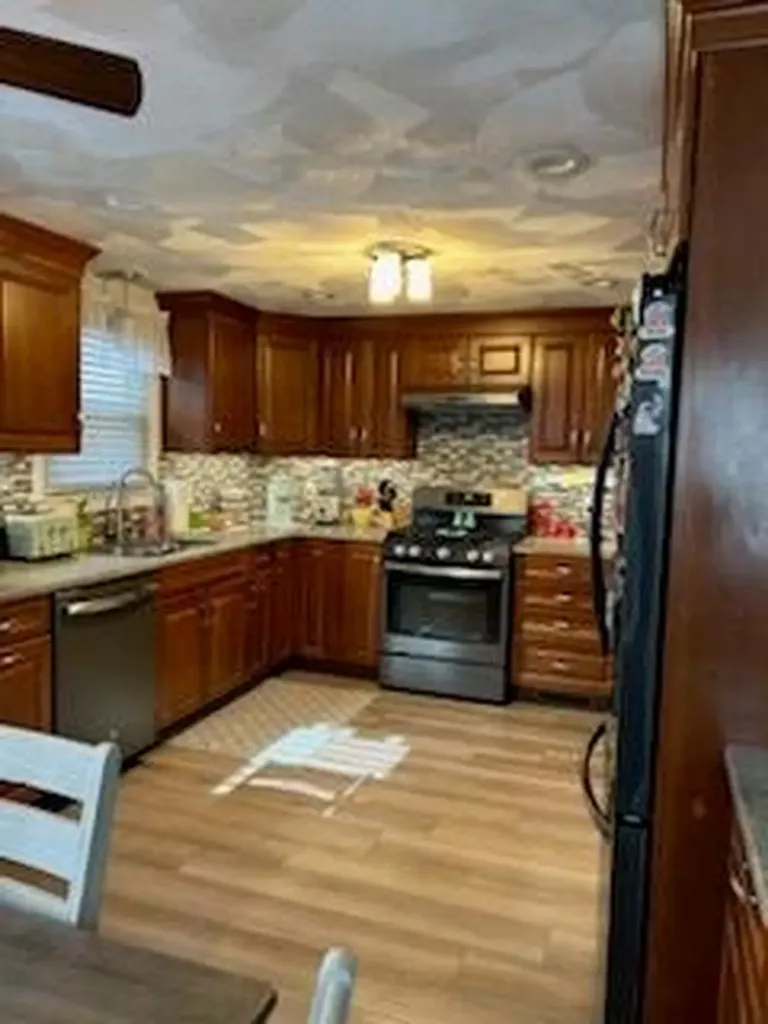 859 Pontiac Avenue Cranston RI 02910