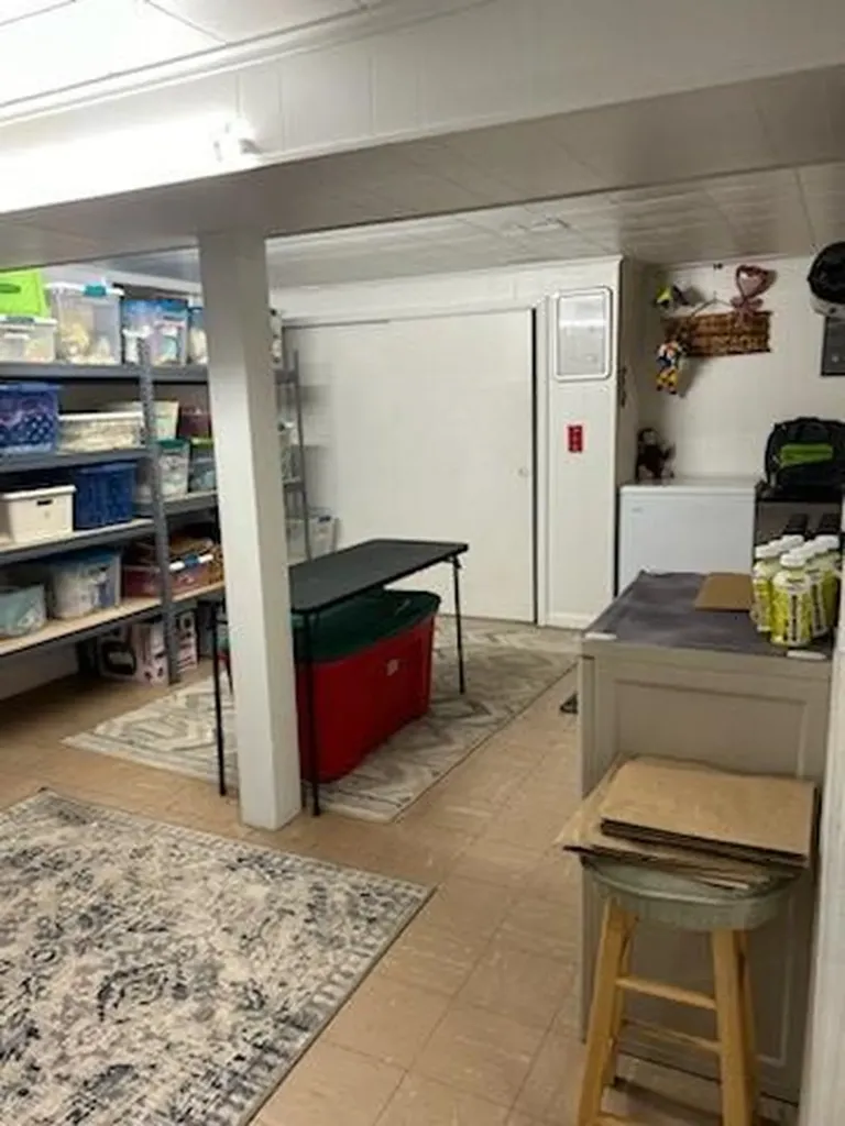 859 Pontiac Avenue Cranston RI 02910