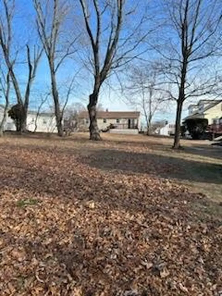 859 Pontiac Avenue Cranston RI 02910