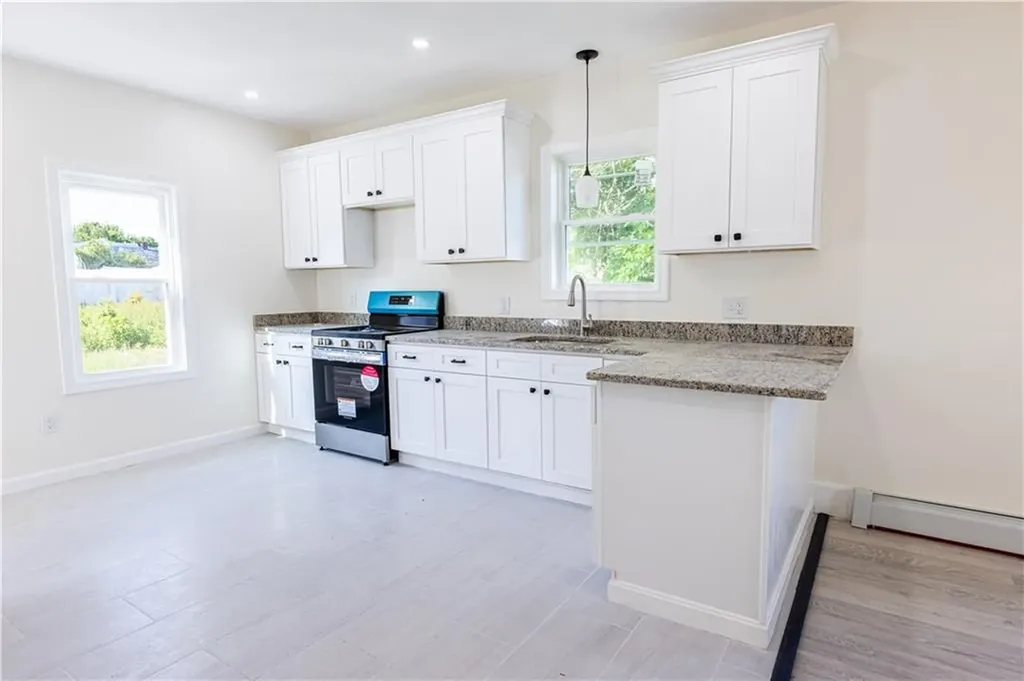 90 Winthrop Avenue Providence RI 02908