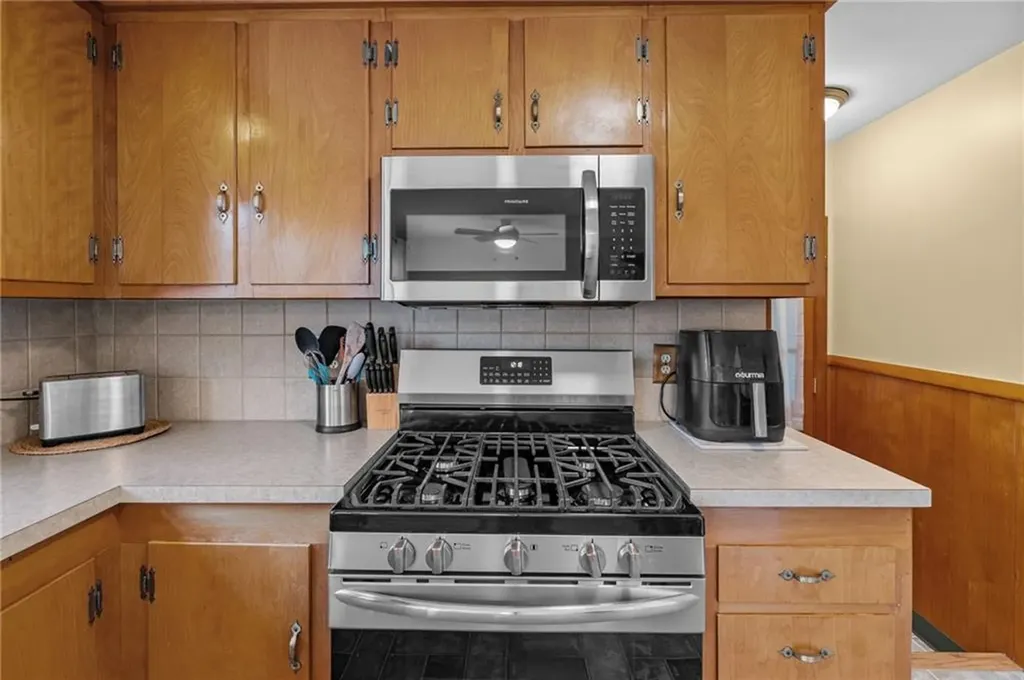 415 Chopmist Hill Road Glocester RI 02814