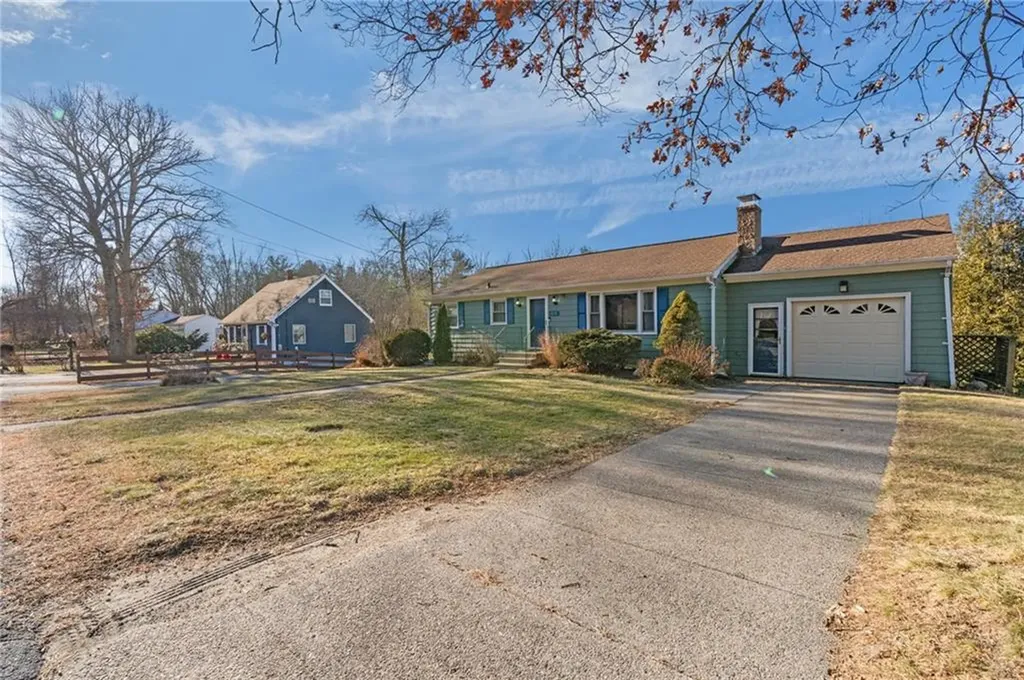 415 Chopmist Hill Road Glocester RI 02814