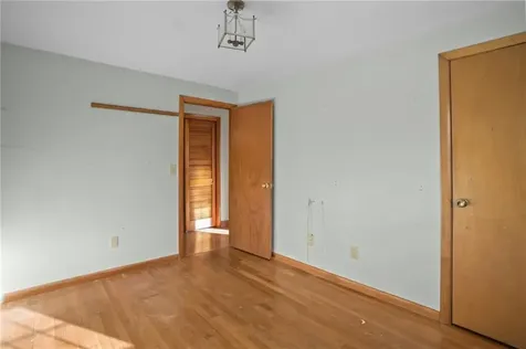 9 Holmes Road Coventry RI 02816