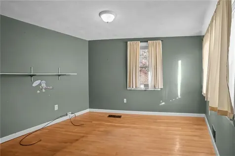 9 Holmes Road Coventry RI 02816