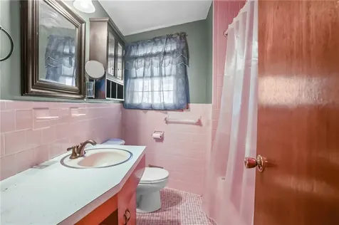 9 Holmes Road Coventry RI 02816