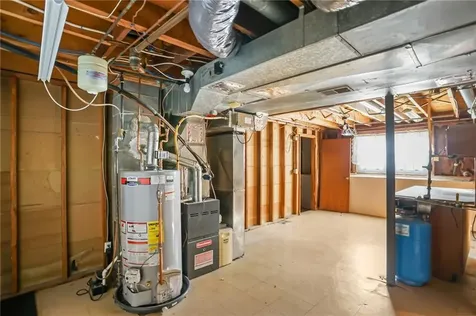 9 Holmes Road Coventry RI 02816