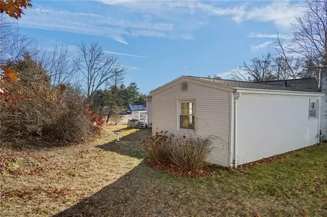 9 Holmes Road Coventry RI 02816